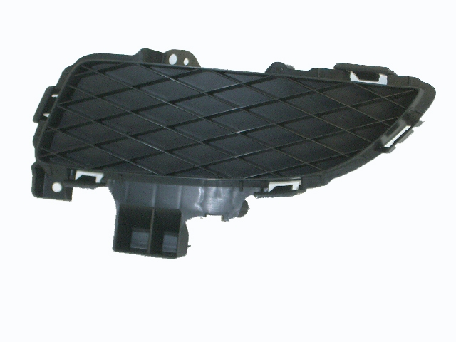 ЗАГЛУШКА В БАМПЕР (ЛЕВАЯ) MZV7-000G-2